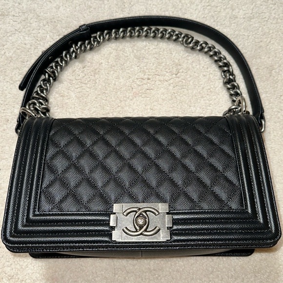 Chanel (old medium) caviar boy bag - Picture 1 of 11